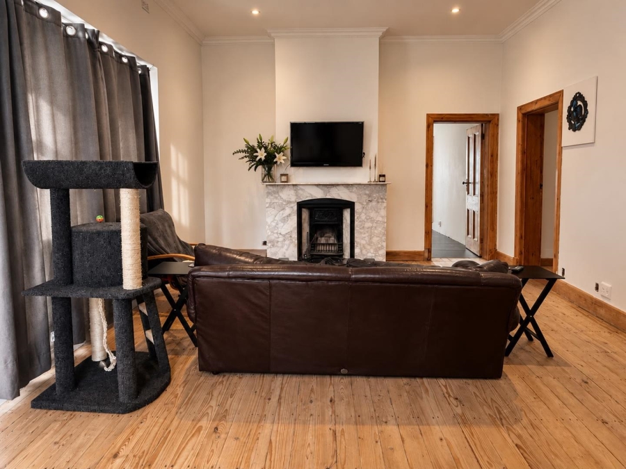 3 Bedroom Property for Sale in Sea Point Western Cape